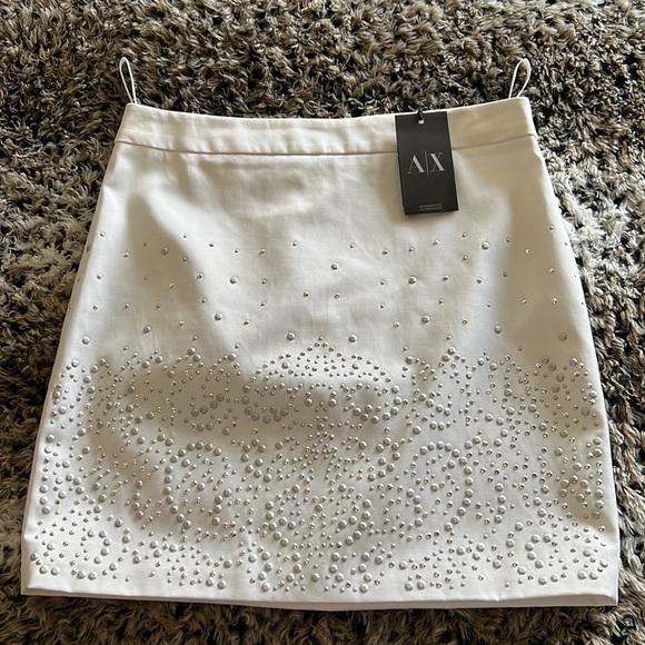 ARMANI EXCHANGE WHITE SPARKLE ✨ SKIRTS ✨ - Picture 2 of 8